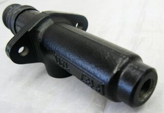 Clutch master cylinder 928  1978-1982 - For 9"Booster