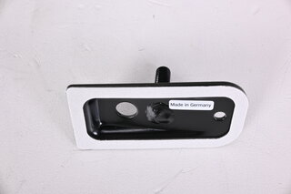 Arretierungsbock Dachkantenspoiler