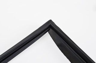 Fensterdichtung links Ausstellfenster .65-77 (Aussendicht.)