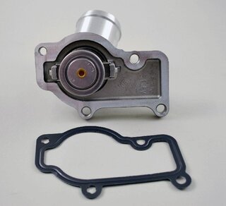 Kühlmittelreglergehäuse mit Thermostat 986,996,GT3 00,997 (öffnet bei 83C)