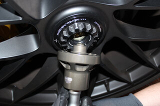 Douille pour écrou de roue à fixation centrale 10-