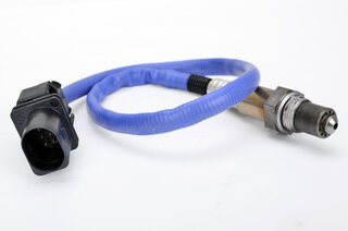 Pre-cat o2 sensor 997( US )  Bosch