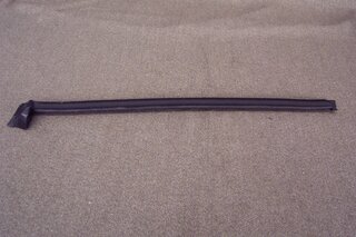 Cabrio Frame Top Seal 911 / 964 - Left - Outer