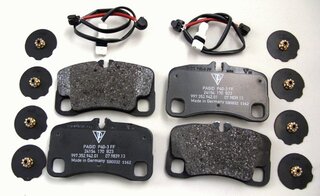 Brake service kit  rear  ( no Discs!) 997 GT3 07-09
