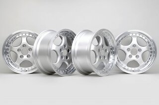 Felgensatz (4 Stk.) -Cup-Design Look 3-tlg. - Silber (8,5+9,5 x18ET52)