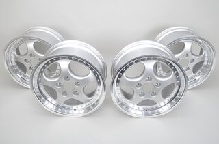 Felgensatz (4 Stk.) -Cup-Design Look 3-tlg. - Silber (8,5+9,5 x18ET52)