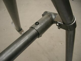 Gurtrohr Stahl ( für 45mm Rohr) demontierbar spezial mit Befestigungsklammern (universell)