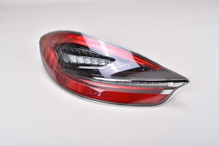 Heckleuchte 981/981C links, abgedunkelt (schwarz-rot) - GTS