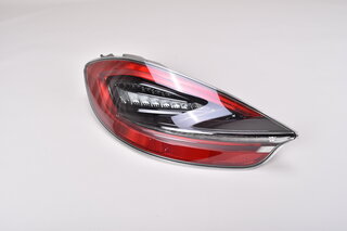 Heckleuchte 981/981C links, abgedunkelt (schwarz-rot) - GTS