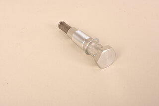 Chain adjuster