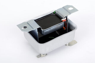 Lichtmaschinenregler 12V / 420 W ( 14 V )