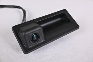 Reversing camera with tip switch read lid 958.2 Cayenne ( 2015-18 )