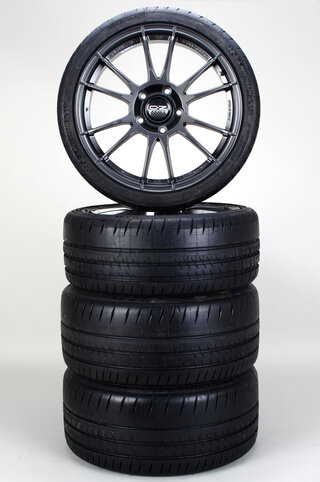 Jeu de jantes et pneus OZ Ultraleggera HLT graphite argent mat +Michelin PSC 2, 8,5+10x19