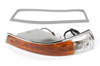 Front Turn Signal 911  1965-68 - Silver Trim - Clear Parking Light - Right