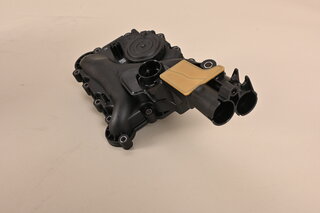 Trim for ventilation crankcase housing - 958.1/958.2 Cayenne / 970 Panamera 3,0L Hybrid