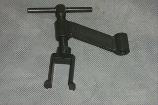 Valve spring compressors intake