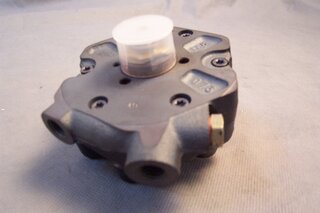 Fuel distributor 911 76-77 exchange  3,0 Carr.era