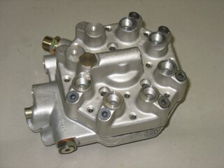 Fuel Distributor 965 - Remanufactured - with Core Charge