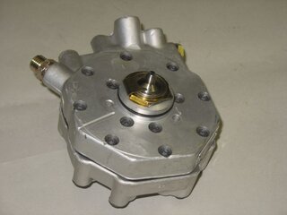 Fuel Distributor 965 - Remanufactured - with Core Charge