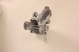 Pumpe Servo-Lenkung  AT