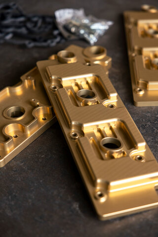 Ventildeckel-Satz 964 - Alu - gefräst - (4 Stck) inkl. Zubehör - Gold - 40 Jahre Jubiläum Edition