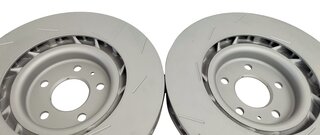 Macan S Brake service kit- FRONT (18" - with discs, silver caliper )