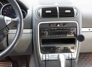 Handyhalter magnetisch - kabelloses Laden mit MagSafe - Armaturenbrett - 955/957 Cayenne