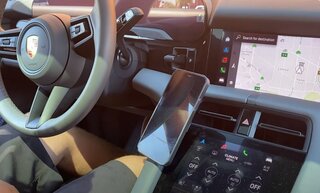 ExactFit Magnetic Phone Mount - 9J1 Taycan - by Rennline