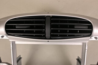 Aufnahmerahmen für Mittelkonsole 996.1 -2001/ Turbo (I662/ XKW) - Arktissilber