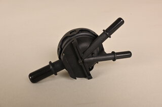 Ventilation valve Coolant expansion tank
