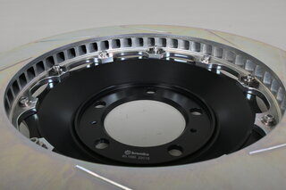 Brembo - freins AV sport GT (6 pistons) disques rainurés 380x32mm, étriers noirs