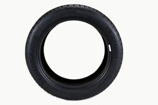 205/50 17 ZR (93Y) Tire Michelin Pilot Sport 4