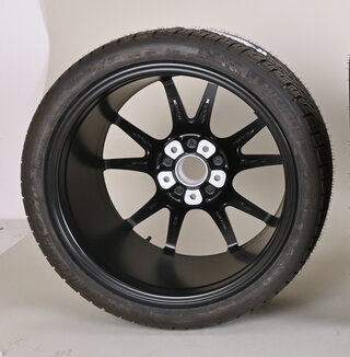 Winterkomplettradsatz 20-Zoll Schwarz Seidenmatt - 8,5x20 ET49 + 11x20 ET56 - Michelin - 991.2
