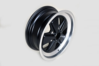 Classic-Design Wheel - 7x17 ET23.3 Black + Polished Lip