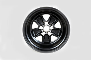 Classic-Design Wheel - 7x17 ET23.3 Black + Polished Lip