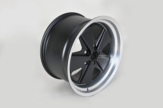 Classic-Design Wheel - 10,5x19 ET42 Black + Polished Lip