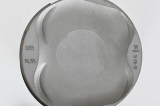 Kolben ( 1. ÜM 0,25 ) 996 3,4 -01 ( M96.01/02/04 )- MAHLE