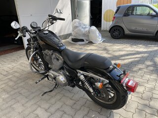 Harley-Davidson 883  NIGHSTER