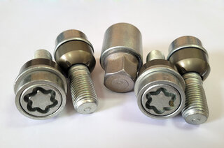 Wheel Lock Set - Silver - 45 mm Bolts