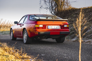 944 Coupe 1989 2.7 Red WP0AA0949KN450355