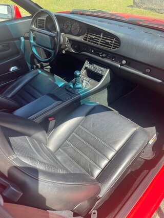 944 Coupe 1989 2.7 Red WP0AA0949KN450355