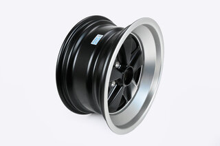 Classic Design Wheel - 8 x 16 ET 10.6 - Black Satin Center + Polished Lip - With TÜV