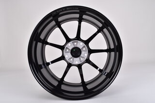 Wheel - OZ - Alleggerita HLT - 8 x 18 ET 50 - Gloss Black