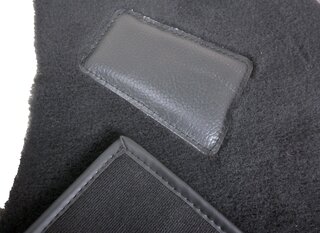 Teppichsatz komplett 964  C2/4 Feinvelour schwarz 23-teilig - für Fzg. mit Vollleder-Ausstattung