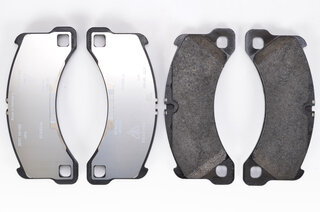 Brake Pad Set Macan - Front - for 18" Rotor / Silver Calipers