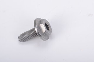 Screw M8x24