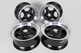 Felgensatz (4 Stk.) -Cup-Design Look 3-tlg.- Schwarz (8,5+9,5 x18ET52)