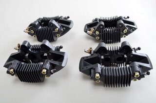 Jeu étriers AV/AR 917/3.0 RS+RSR/930 turbo (4 pistons AV Ø43/AR Ø38mm)