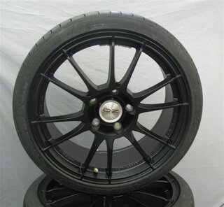 Wheel set OZ Ultraleggera HLT black (8.5 + 11 x 19) with Michelin PS2 N2