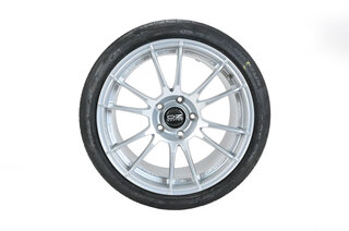 Jeu de roues OZ Ultraleggera HLT race silver +Michelin PS2 8,5+10x19